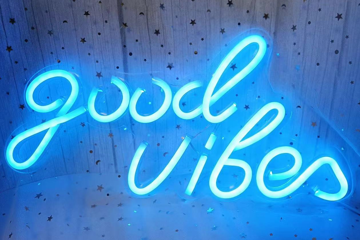 Neon Sign Good Vibes