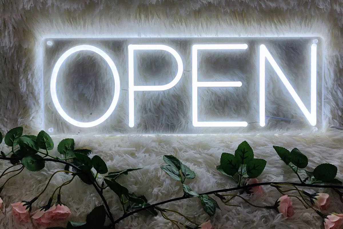 White LED lighted open sign